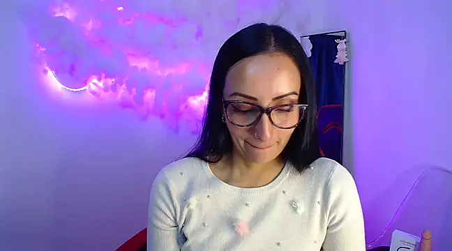 Snapshot of yaralyminjo2 chatting on 12-23-24, 02:17 yaralyminjo2 online show from 12-23-24, 02:17