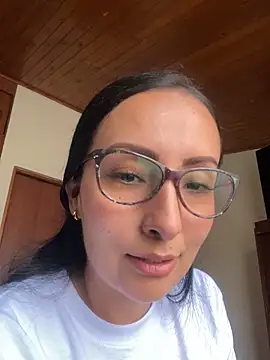 Snapshot of yaralyminjo2 chatting on 01-05-25, 08:21 yaralyminjo2 online show from 01-05-25, 08:21