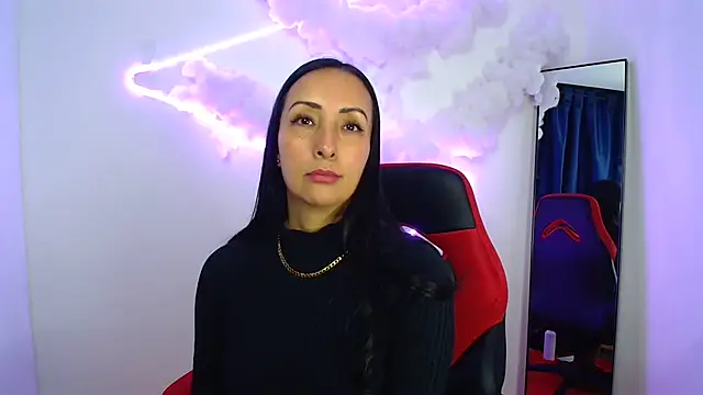 Snapshot of yaralyminjo2 chatting on 02-10-25, 01:33 yaralyminjo2 online show from 02-10-25, 01:33