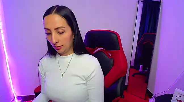 Snapshot of yaralyminjo2 chatting on 02-28-25, 01:36 yaralyminjo2 online show from 02-28-25, 01:36