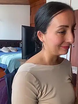 Snapshot of yaralyminjo2 chatting on 03-13-25, 05:39 yaralyminjo2 online show from 03-13-25, 05:39