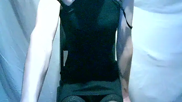 Snapshot of -your-bitch chatting on 12-12-24, 05:31 -your-bitch online show from 12-12-24, 05:31