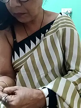 Snapshot of Saroj-Shah chatting on 07-22-26, 04:10 Saroj-Shah online show from 07-22-26, 04:10