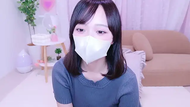 Snapshot of HANApipi chatting on 09-21-25, 05:42 HANApipi online show from 09-21-25, 05:42