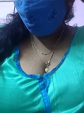 mallu-sumi online show from 10-27-25, 05:00