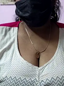 mallu-sumi online show from 04-16-26, 05:58