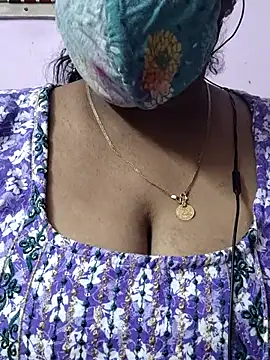 Snapshot of mallu-sumi chatting on 07-15-26, 11:54 mallu-sumi online show from 07-15-26, 11:54