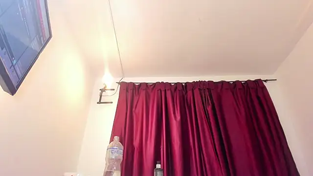  Caroliina online show from 12-28-24, 05:14