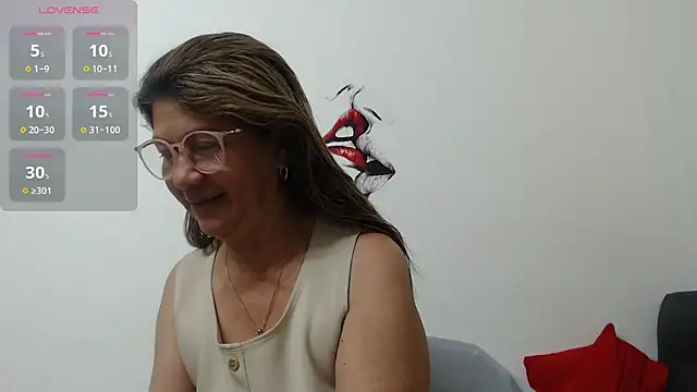 Aranza-Queen online show from 10-20-25, 02:17