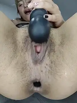 HottCandy21 online show from 06-19-26, 07:06