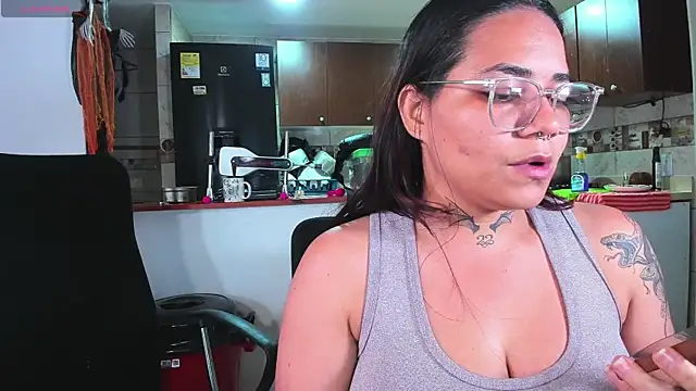 Snapshot of Mabelydani chatting on 09-19-25, 10:54 Mabelydani online show from 09-19-25, 10:54