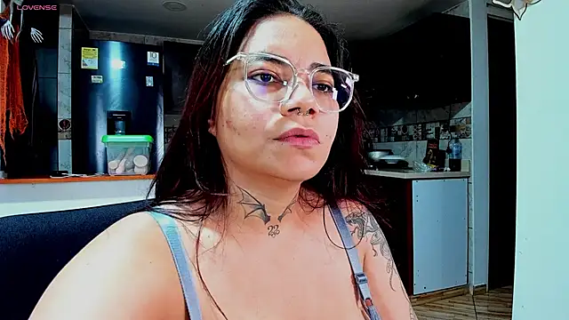 Snapshot of Mabelydani chatting on 10-10-25, 09:52 Mabelydani online show from 10-10-25, 09:52