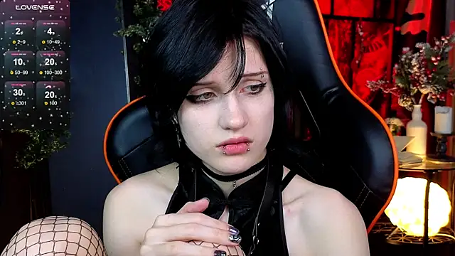 dark vamp  online show from 12-21-24, 04:19