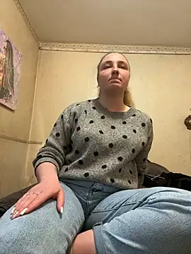 Joannakiss online show from 03-13-25, 02:33