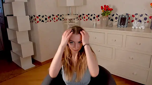 Snapshot of BreckAngwin chatting on 02-08-25, 02:49 BreckAngwin online show from 02-08-25, 02:49