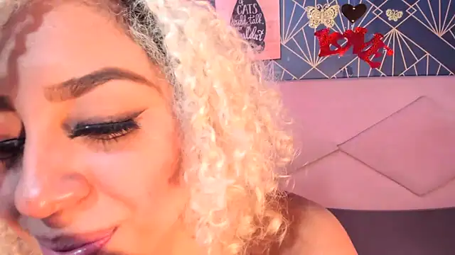 Lucy White   online show from 03-14-25, 09:21