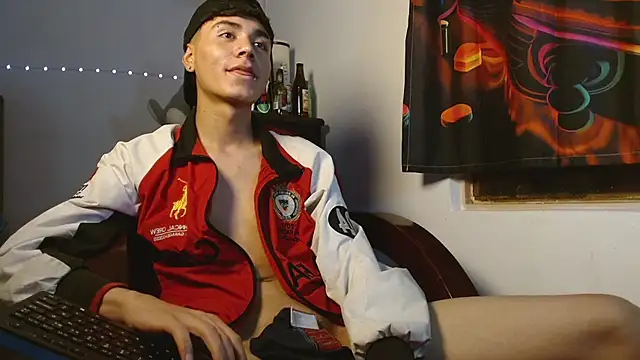 Snapshot of Im_juanda chatting on 12-13-24, 08:26 Im juanda online show from 12-13-24, 08:26