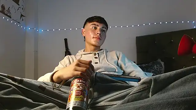 Snapshot of Im_juanda chatting on 02-22-25, 10:42 Im juanda online show from 02-22-25, 10:42