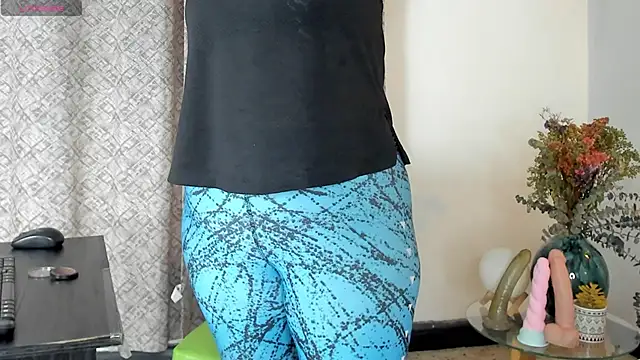 Snapshot of angelswets chatting on 09-18-25, 01:57 angelswets online show from 09-18-25, 01:57