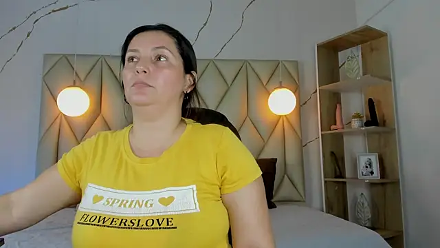 angelswets online show from 12-19-25, 02:24