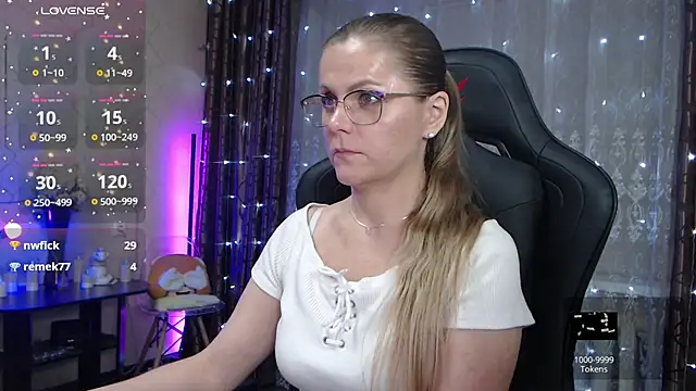 Snapshot of JessieOMays chatting on 03-01-25, 10:10 JessieOMays online show from 03-01-25, 10:10