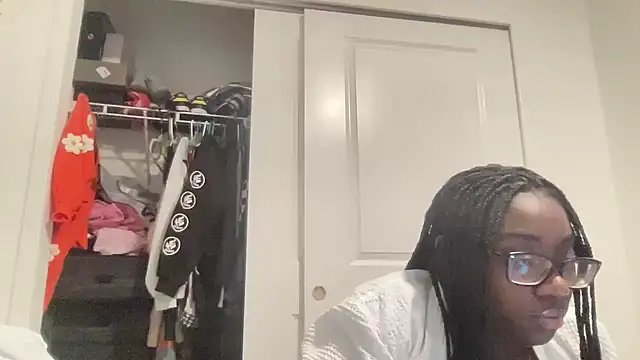 AveryJ99 online show from 12-10-24, 10:47