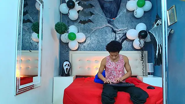 Erick Zhimerman online show from 10-26-25, 03:45