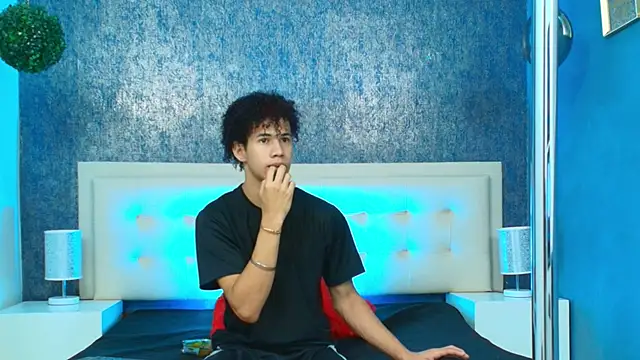 Erick Zhimerman online show from 11-05-25, 04:01