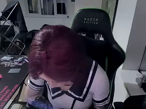 littlekats online show from 12-20-25, 09:22