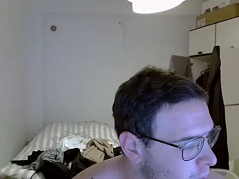 Snapshot of dadafla34 chatting on 12-14-24, 04:56 dadafla34 online show from 12-14-24, 04:56