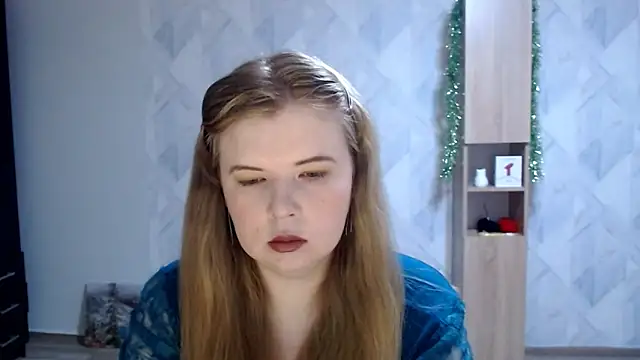 Snapshot of Melina_Hot9 chatting on 12-15-25, 05:34 Melina Hot9 online show from 12-15-25, 05:34