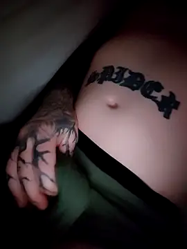 Snapshot of B1GBoyUk chatting on 12-02-25, 01:44 B1GBoyUk online show from 12-02-25, 01:44