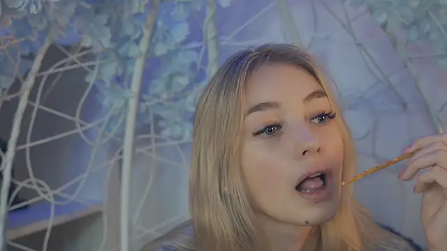 FlairCunard online show from 12-25-24, 07:34