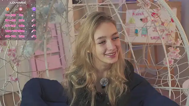 FlairCunard online show from 02-18-25, 03:32