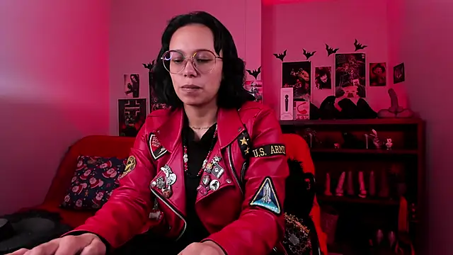 lilith-deveraux online show from 12-03-25, 01:31