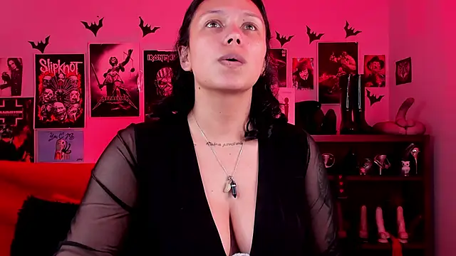 lilith-deveraux online show from 04-15-26, 01:56