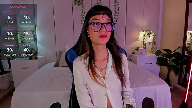 Snapshot of dayanne07 chatting on 01-08-26, 08:38 dayanne07 online show from 01-08-26, 08:38