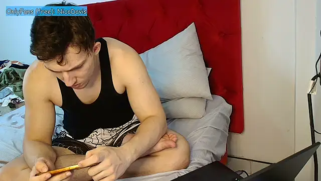 NicoDavisHere online show from 06-24-26, 07:24