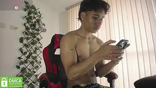 Snapshot of darkviper26 chatting on 02-01-26, 03:21 darkviper26 online show from 02-01-26, 03:21