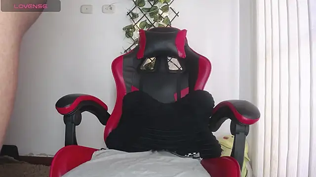 darkviper26 online show from 04-27-26, 02:37