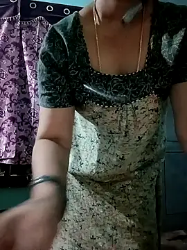 Snapshot of gunjan22 chatting on 12-02-24, 06:09 gunjan22 online show from 12-02-24, 06:09