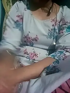 Snapshot of gunjan22 chatting on 01-02-25, 04:02 gunjan22 online show from 01-02-25, 04:02