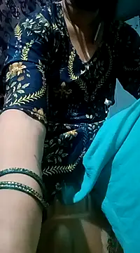 Snapshot of gunjan22 chatting on 01-03-25, 04:16 gunjan22 online show from 01-03-25, 04:16