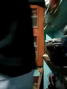 Snapshot of gunjan22 chatting on 03-18-25, 12:27 gunjan22 online show from 03-18-25, 12:27