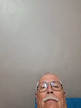 Snapshot of NawtyB1965 chatting on 12-19-25, 03:57 NawtyB1965 online show from 12-19-25, 03:57