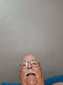 Snapshot of NawtyB1965 chatting on 01-19-26, 03:43 NawtyB1965 online show from 01-19-26, 03:43