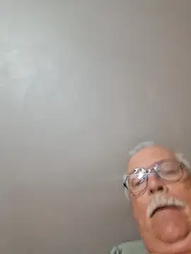 Snapshot of NawtyB1965 chatting on 02-14-26, 03:58 NawtyB1965 online show from 02-14-26, 03:58