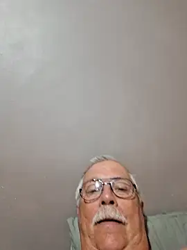 Snapshot of NawtyB1965 chatting on 02-20-26, 03:58 NawtyB1965 online show from 02-20-26, 03:58