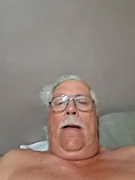 Snapshot of NawtyB1965 chatting on 03-05-26, 02:40 NawtyB1965 online show from 03-05-26, 02:40