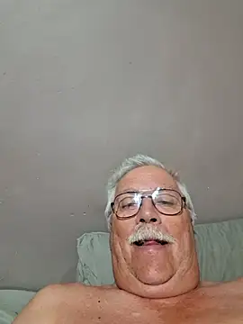 Snapshot of NawtyB1965 chatting on 03-18-26, 03:31 NawtyB1965 online show from 03-18-26, 03:31